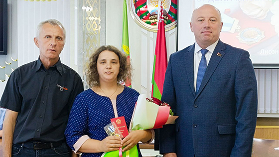 Счастье быть мамой: Янина Селезнёва из агрогородка Добромысли награждена орденом Матери